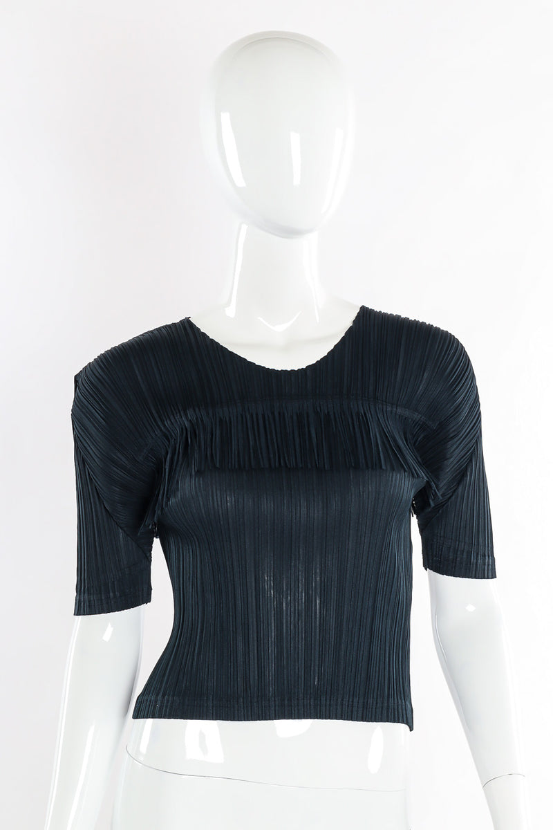accordion pleat fringe top by Issey Miyake for Pleats Please on mannequin @recessla