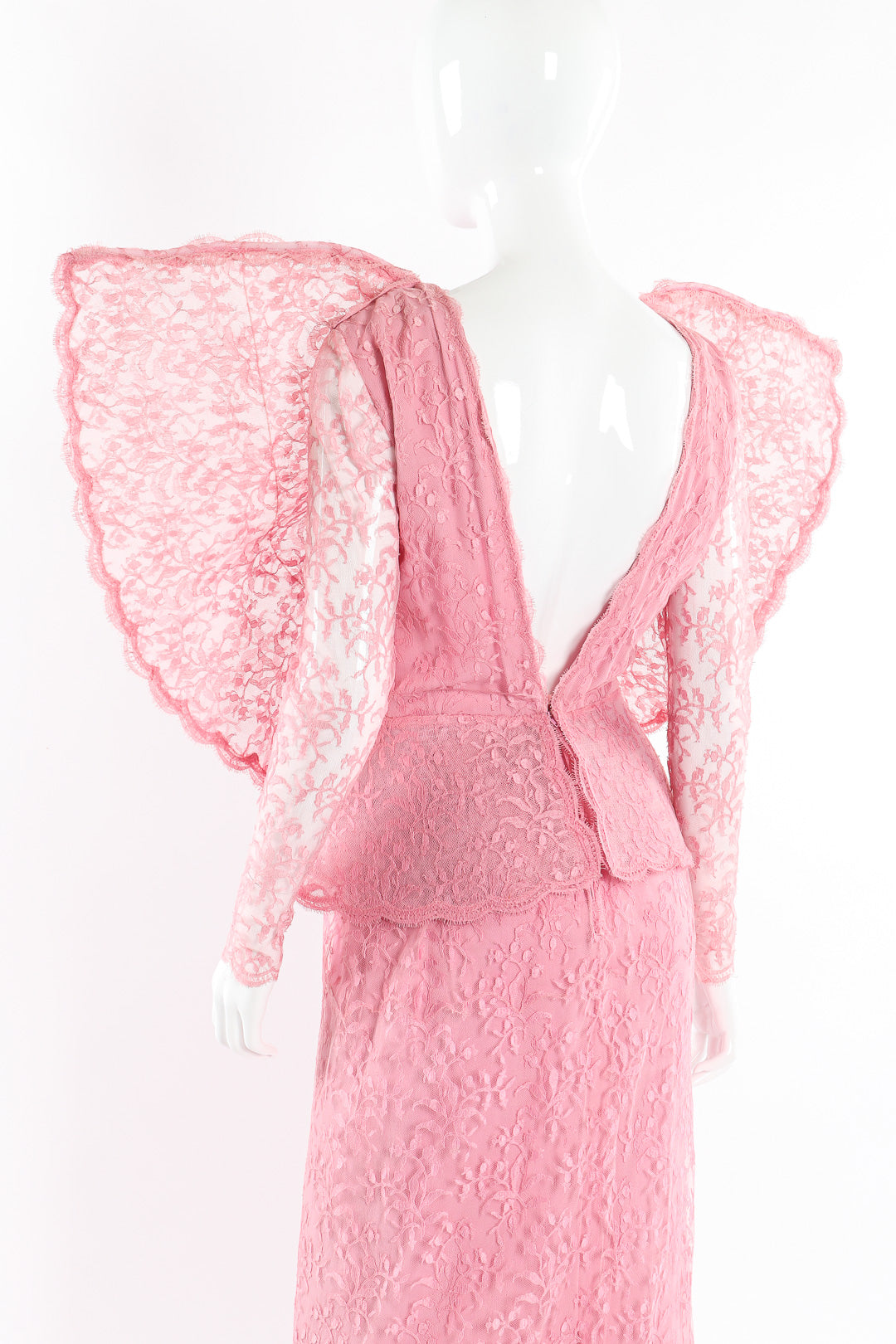 Haute couture gown by Pierre Cardin mannequin back/side @recessla