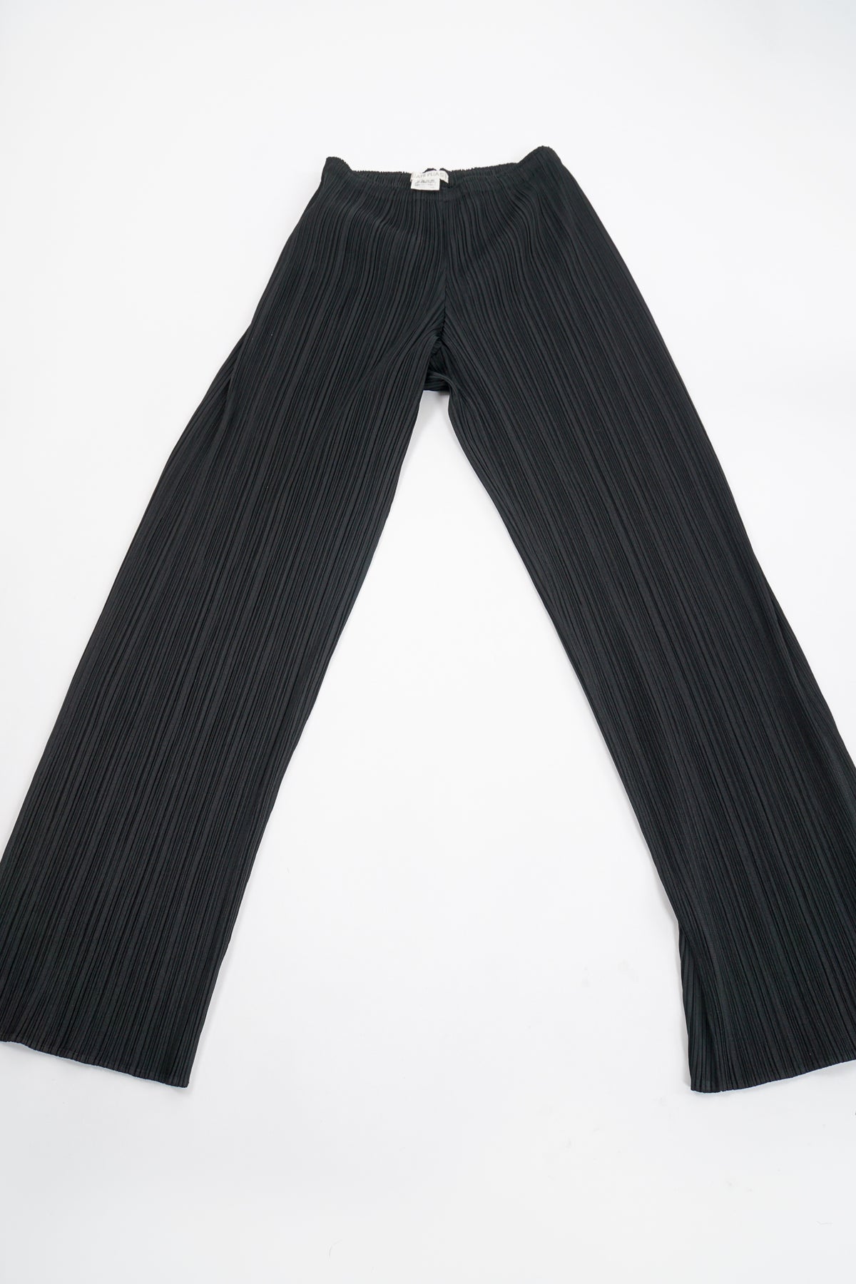 Vintage Issey Miyake Pleats Please Black Pleated Ankle Pant – Recess