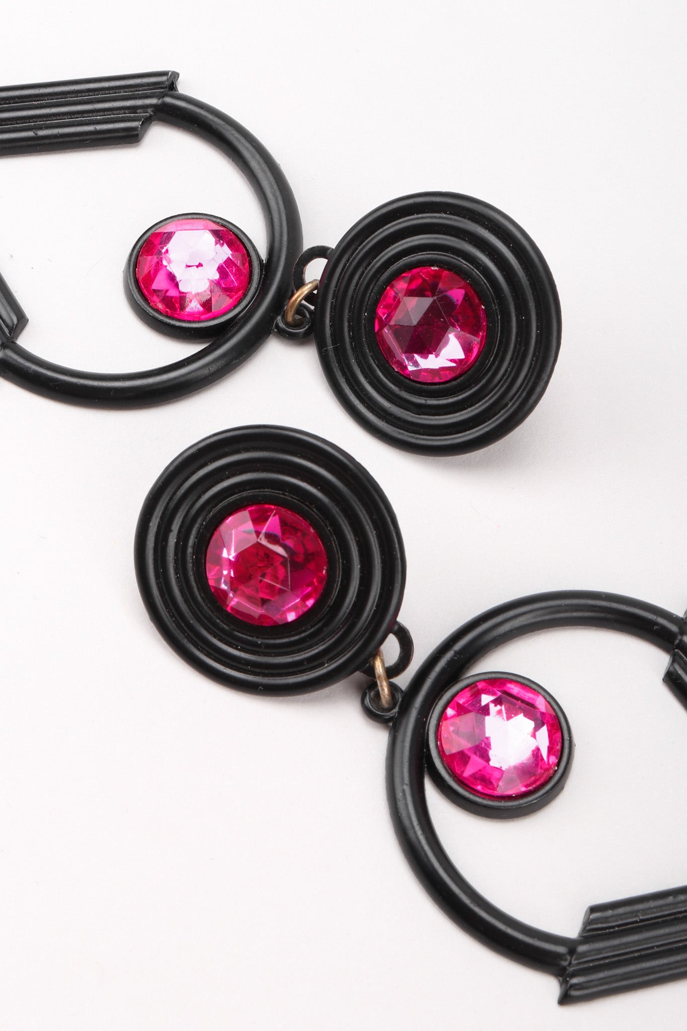 Recess Los Angeles Vintage Remy Dis Fuchsia Crystal Circle Point Drop Earrings
