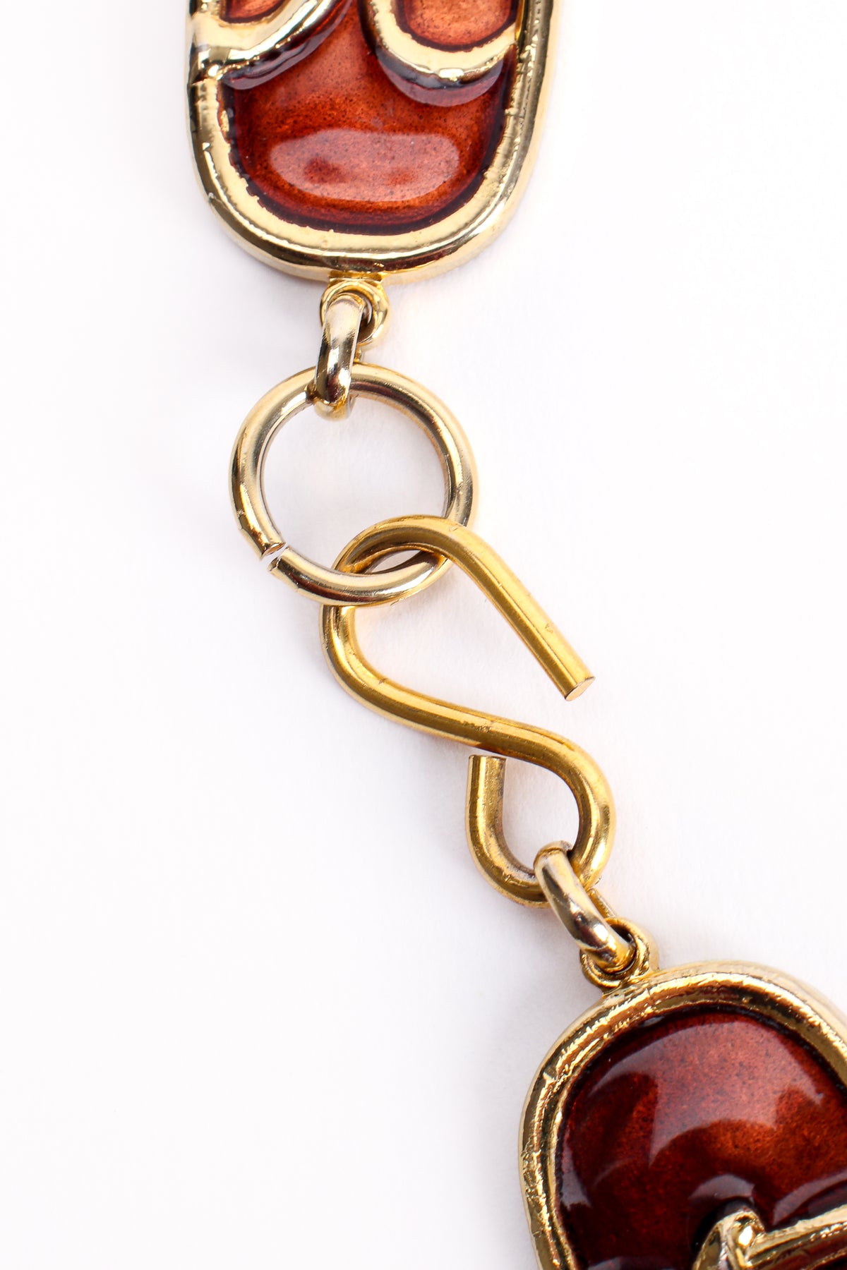 Vintage Roberta di Camerino Enamel R Logo Chain Belt 