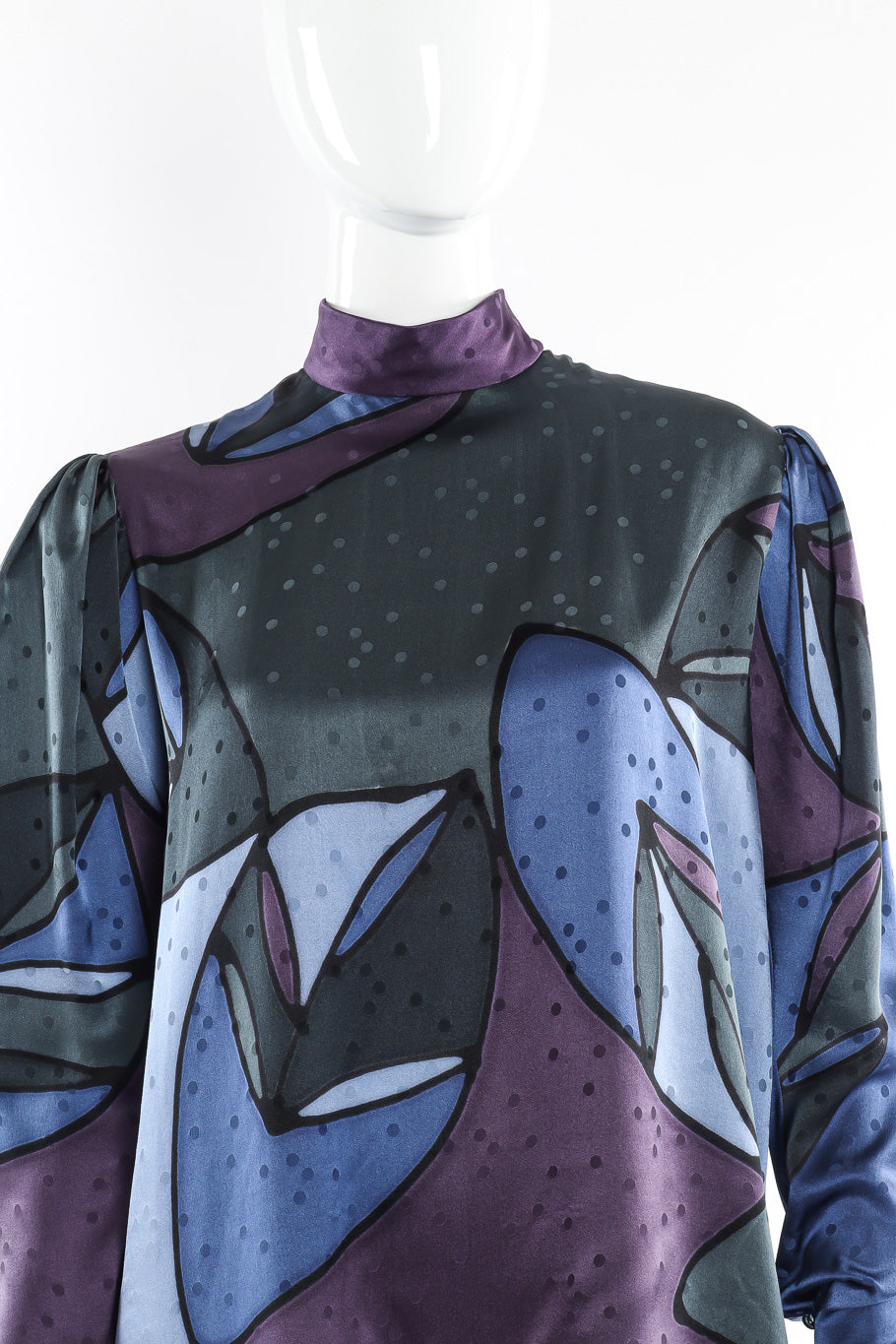 Silk blouse by Sansappelle Collections mannequin neck close @recessla