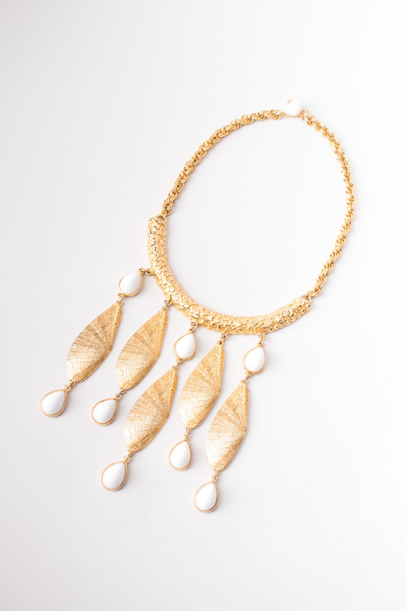 Sunray Venus Shell Vintage Bib Collar Necklace