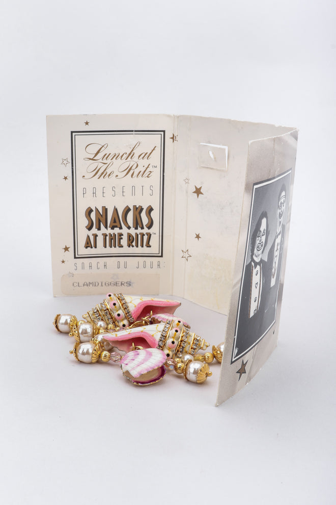 Recess Los Angeles Vintage Lunch At The Ritz Snacks Clamdigger Shell Chandelier Earrings