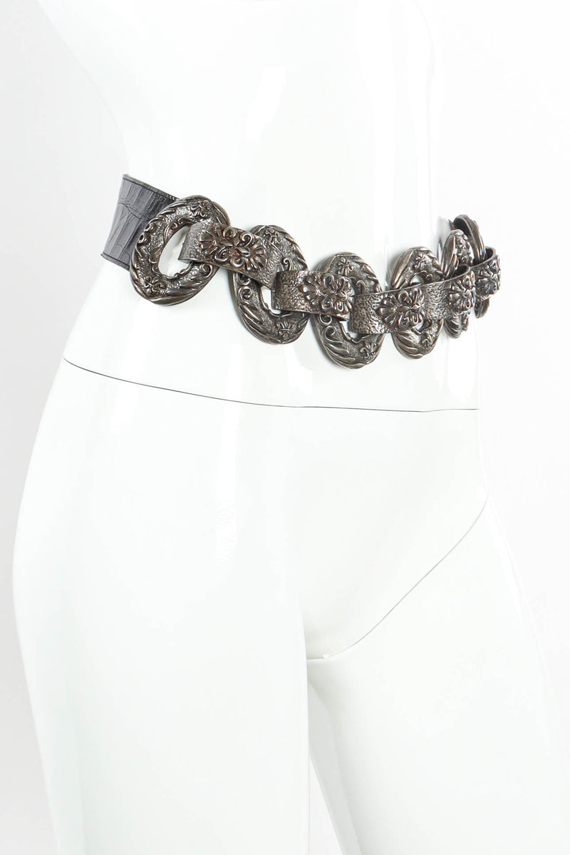 Vintage Streets Ahead Fleur Chain Link Belt mannequin angle @ Recess LA