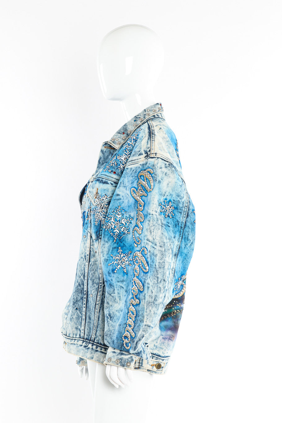 Aspen Colorado jacket by Tony Alamo mannequin side @recessla