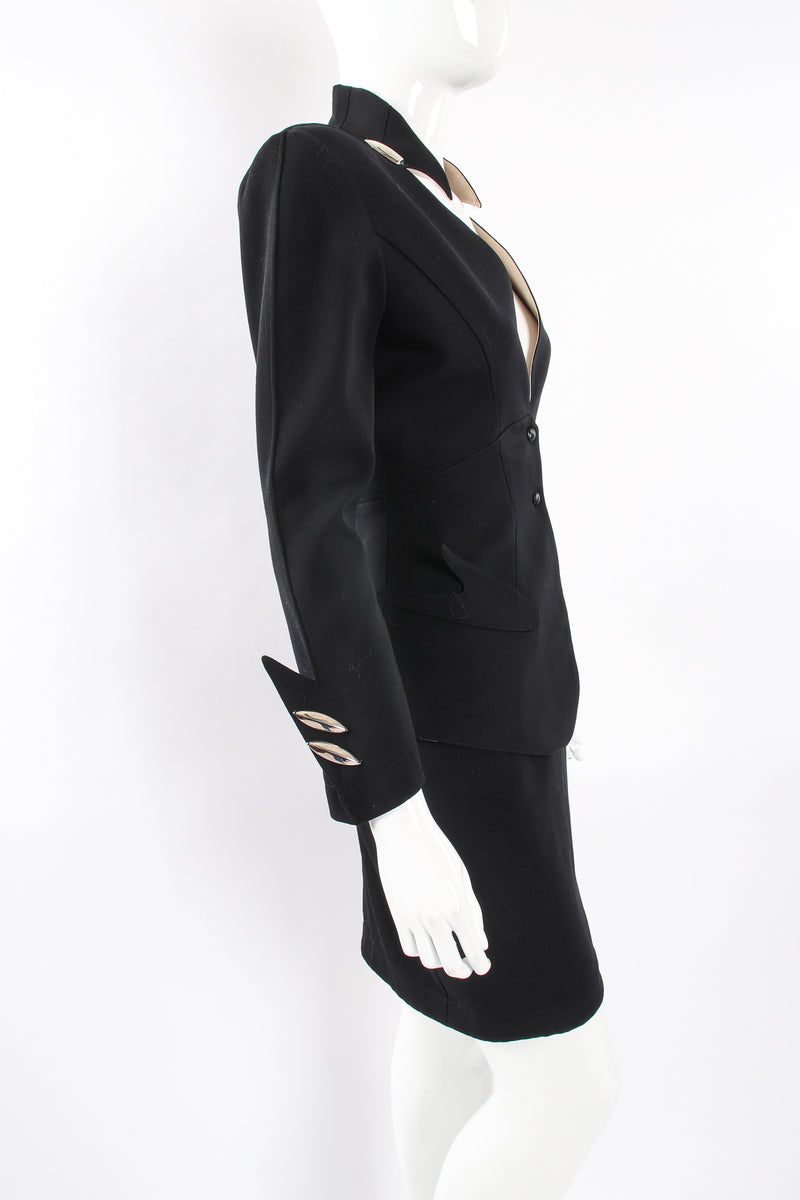 Vintage Blazer Black Accent Collar and Cuffs Over the Hip 