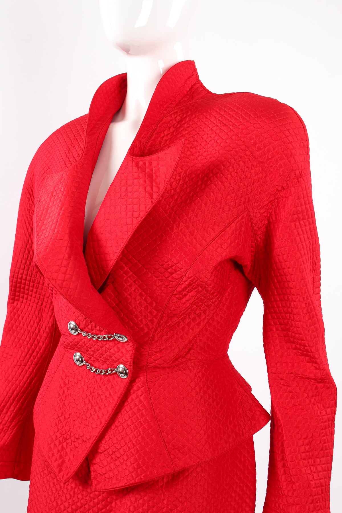 ThierryMuglerredquiltedjacket_