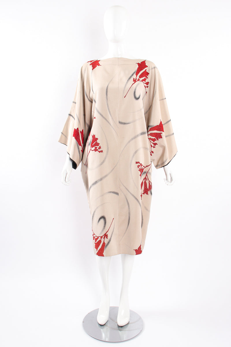 Vintage Twins Armoire Rozzalynd Josephine Windswept Kimono Shift Dress Mannequin frt @ Recess LA