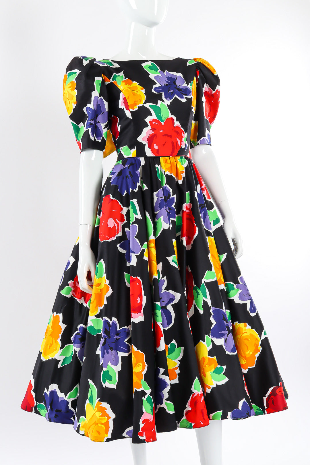 Petticoat dress by Victor Costa mannequin 3/4 @recessla