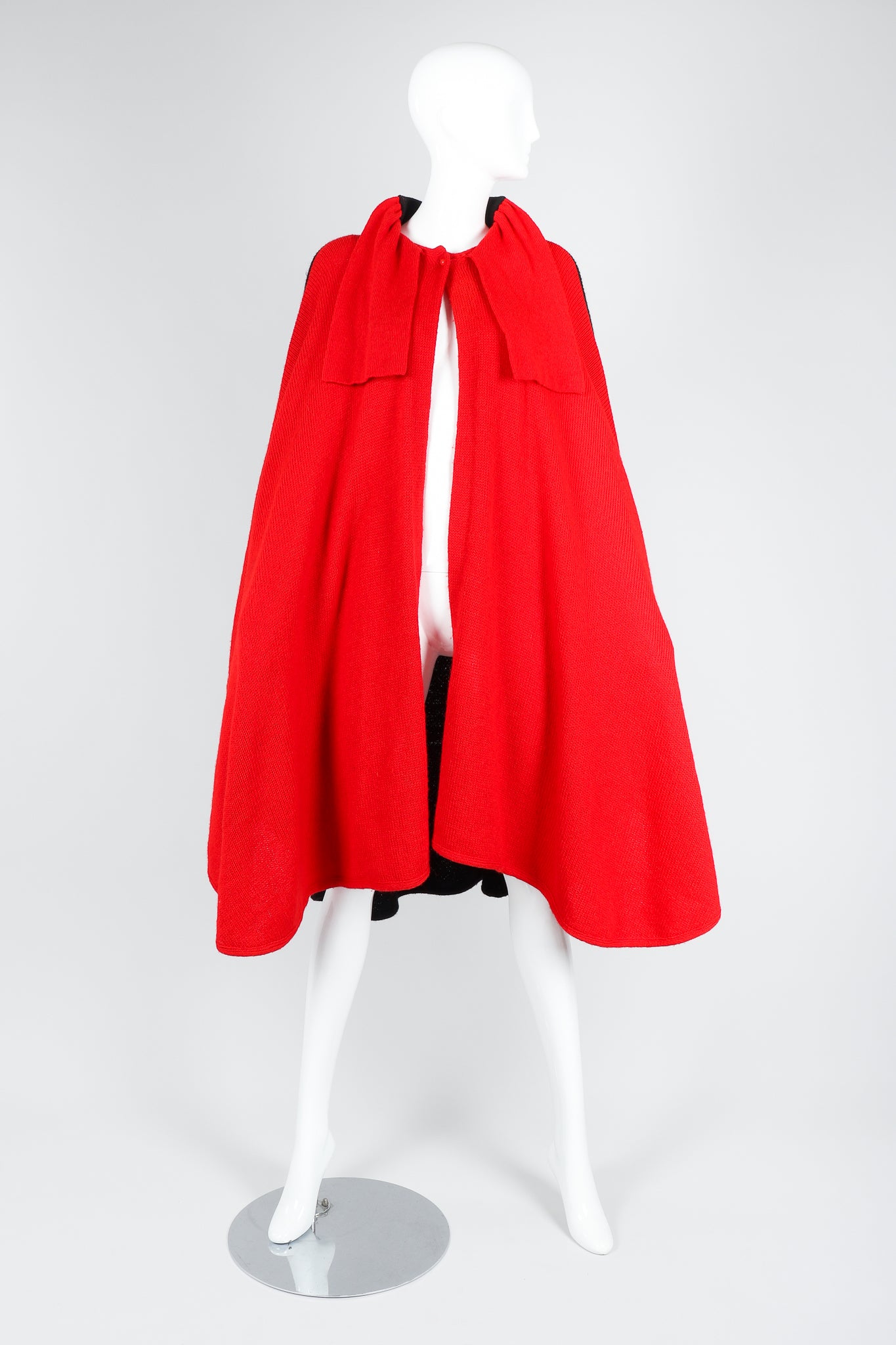 Recess Vintage Valentino Red And Black Sweater Knit Cape on Mannequin, front