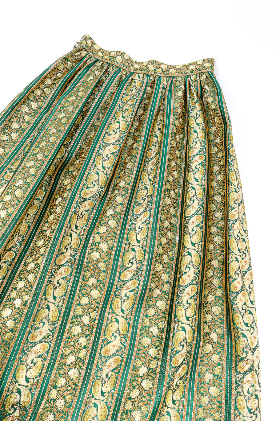 Vintage metallic skirt flat lay @recessla