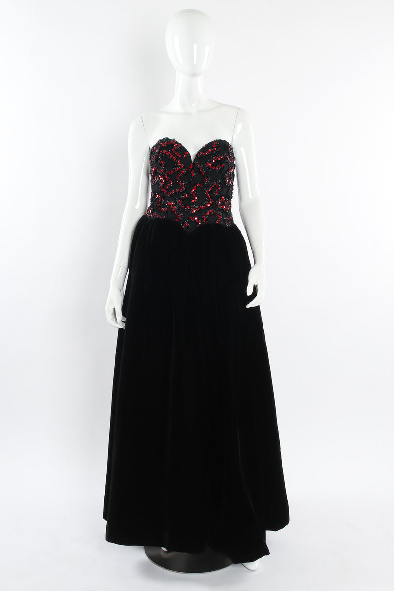 Vintage Yves Saint Laurent Sweetheart Sequin Lace Velvet Gown Recess Vintage Yves Saint Laurent Sweetheart Sequin Lace Velvet Gown Recess