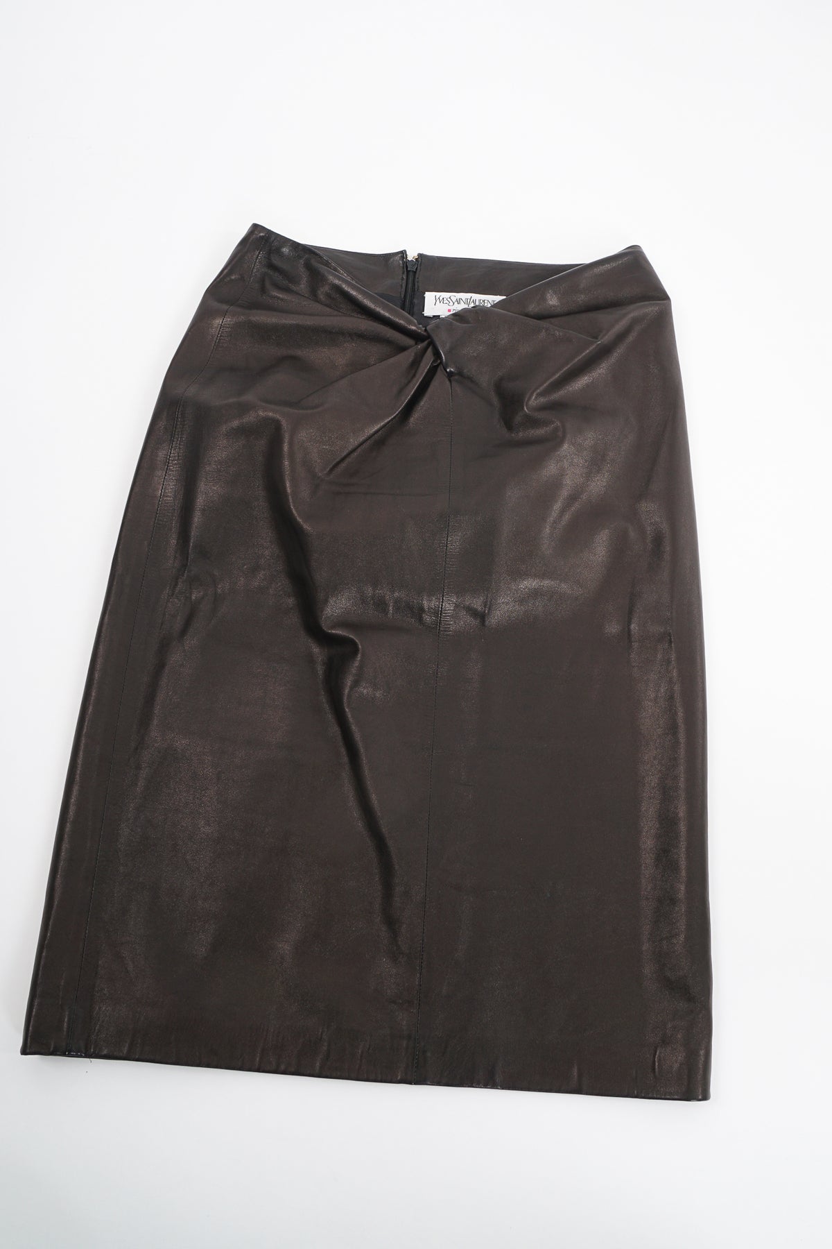 スカート Saint Laurent Curled detail leather skirt (776771YCOJ2 1000) Saint Laurent Leather Pencil Skirt | Black | FARFETCH