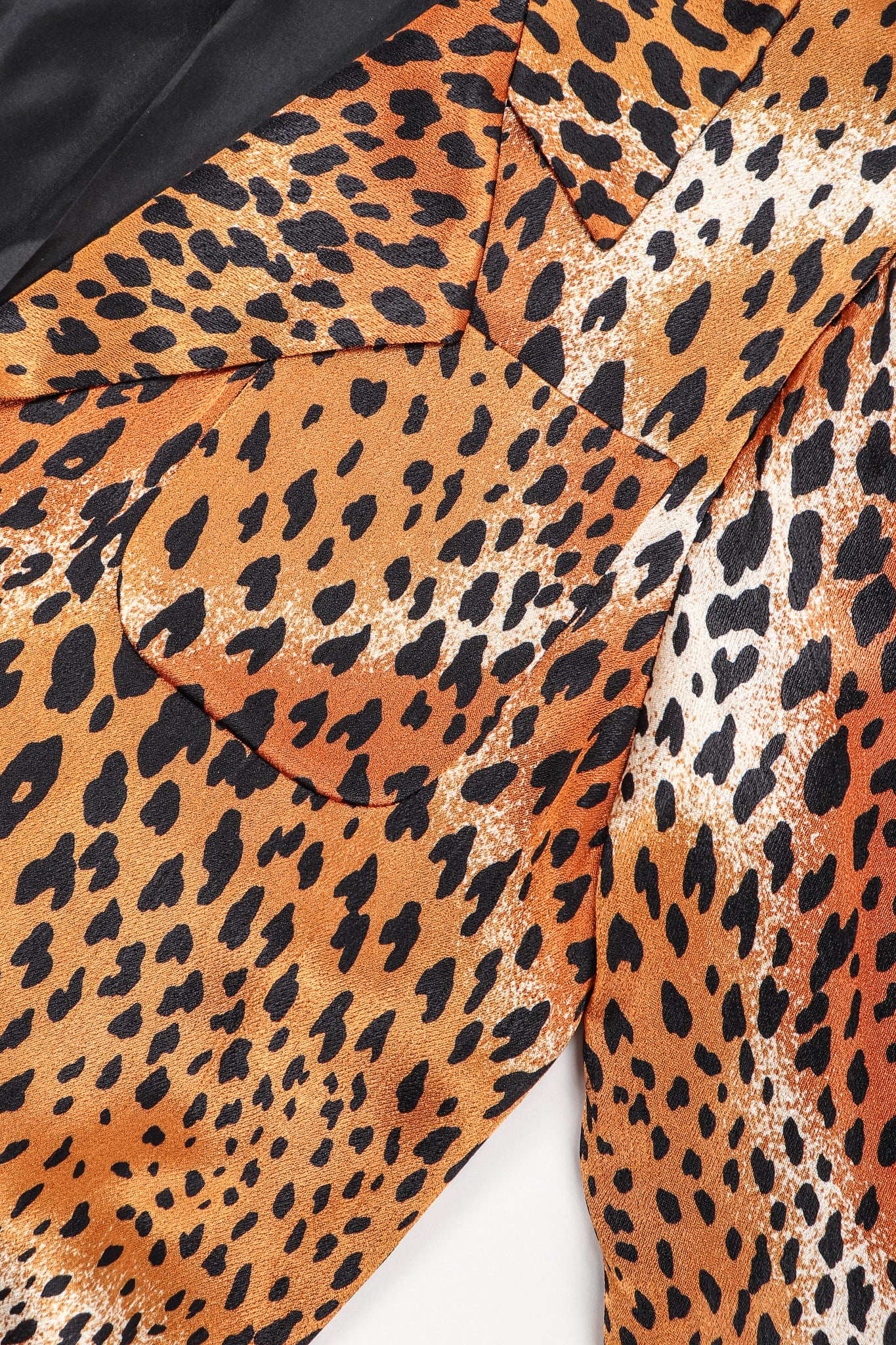 Recess Designer Consignment Vintage Yves Saint Laurent Rive Gauche YSL Silk Cheetah Open Jacket