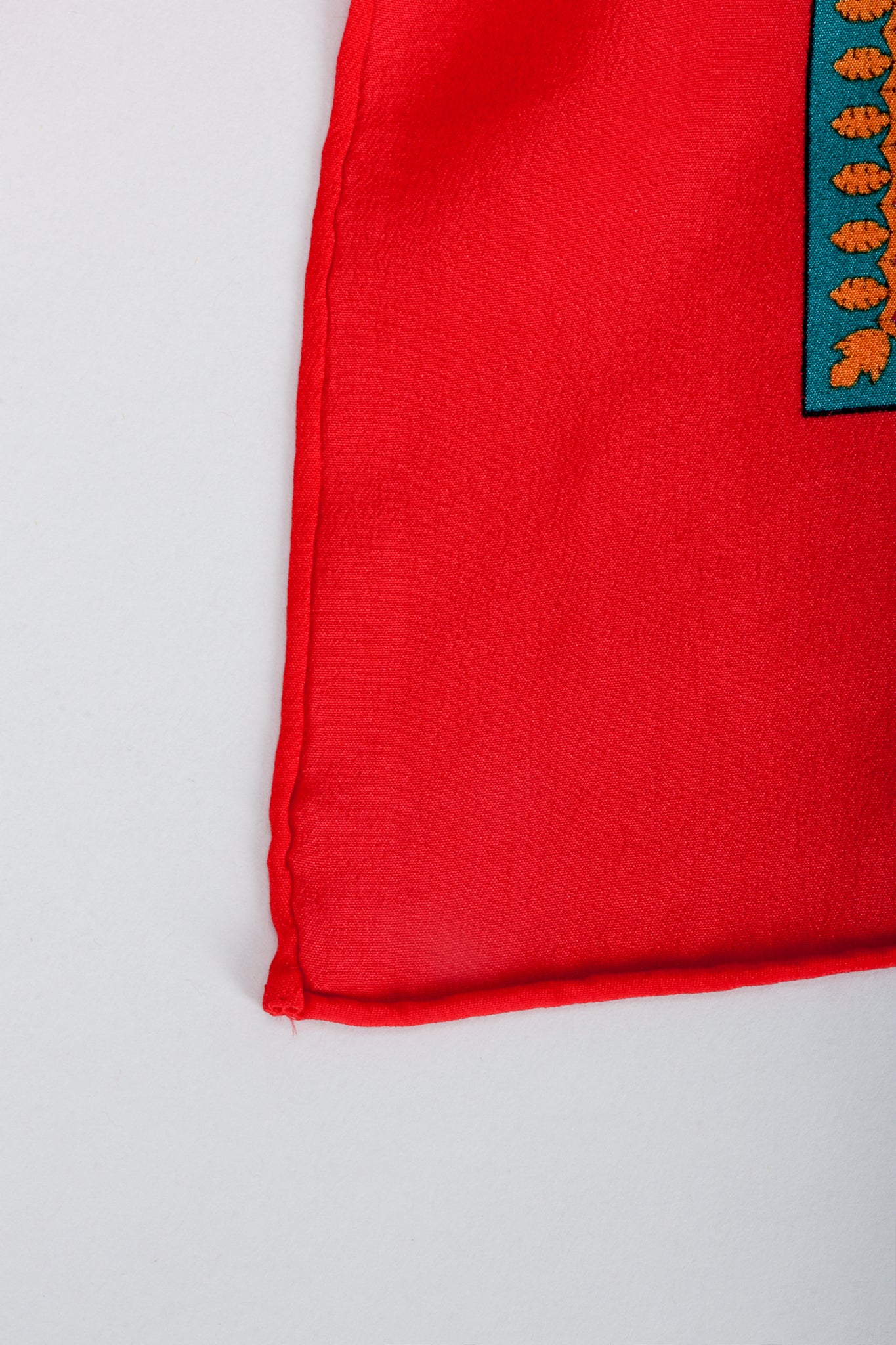Recess Vintage Yves Saint Laurent YSL Red Arabesque Border Gauze Scarf Hem detail