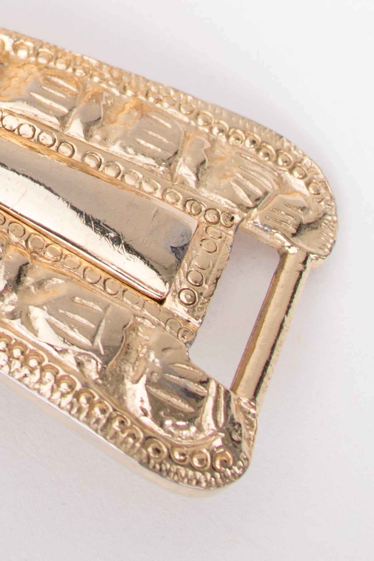 Judith Leiber Gold Stretch Lion's Head Belt – Recess