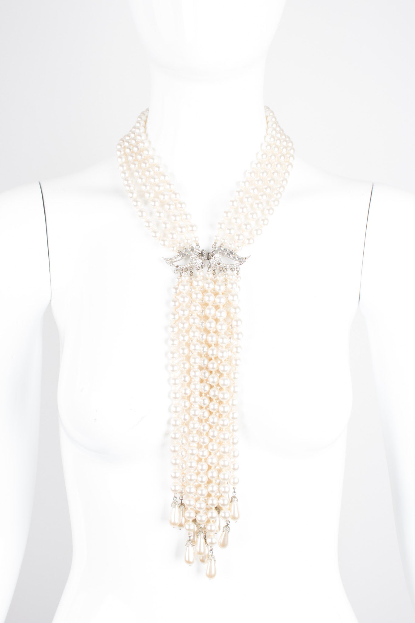 Vintage Waterfall Pearl Neckerchief Necklace Lariat Bolo Tie